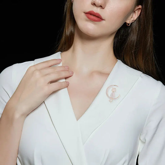 Unique Designer Moon Cat Brooches For Women Animal Rhinestone Brooch Pins Jewelry Clothes Accessories Party Gifts